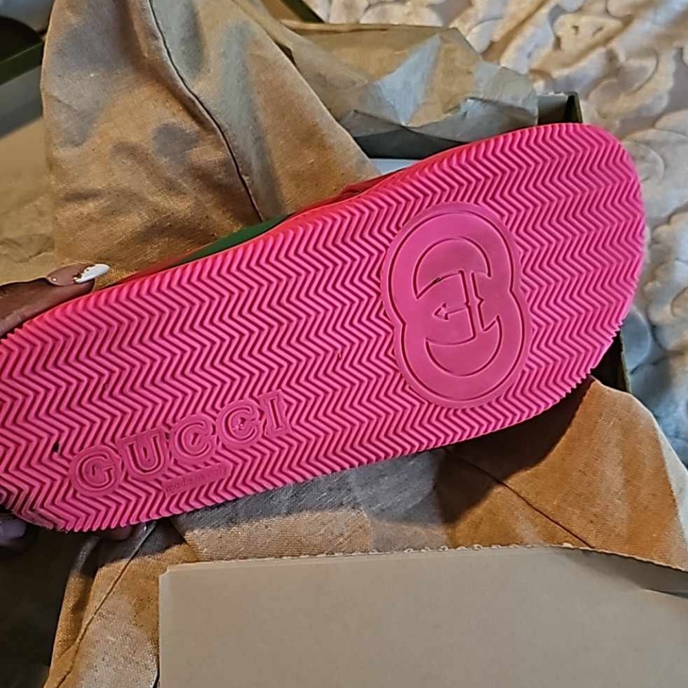 Gucci Ladies Slides - Picture 2 of 7
